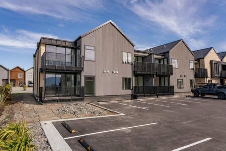 Alps Serenity Retreat - วานากา ภายนอก รูปภาพ